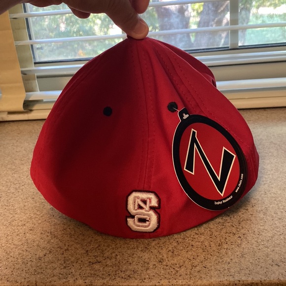 NC State University Hat! size: Stretch XL - Picture 3 of 4